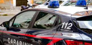 Va su tutte le furie e danneggia il pronto soccorso dell’ospedale vesuviano