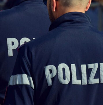 Favori alla camorra, poliziotto condannato a 16 anni