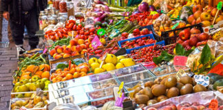 Commerciante trovato ferito nel suo negozio nei Paesi Vesuviani