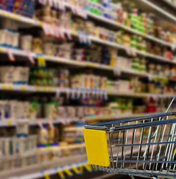 Donna ruba al supermercato, poi morde una dipendente