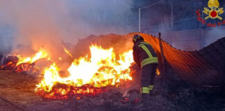 Rifiuti in fiamme, beccati a Palma Campania
