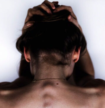 Donna ridotta in schiavitù e lasciata senza cibo