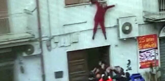 Si lancia dalla finestra: presa al volo ma è in codice rosso