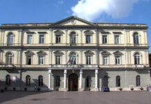 Ex consigliere arrestato a Nola per camorra, le minacce alla dirigente: “Attenta a quello che fai”