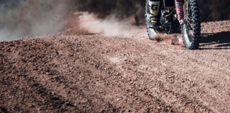 Scoperta pista da cross abusiva nel Parco Protetto