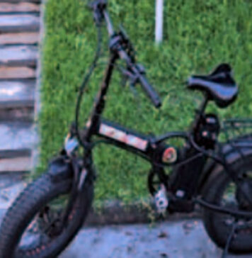 Rapina costosa bici elettrica e scappa, arrestato a San Giuseppe Vesuviano
