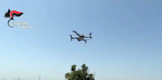Abbatte il drone del vicino con un colpo di fucile