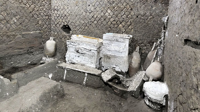 scavi stanza pompei