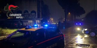 Minaccia i clienti di un bar e anche i carabinieri, preso nell’Agro Nocerino