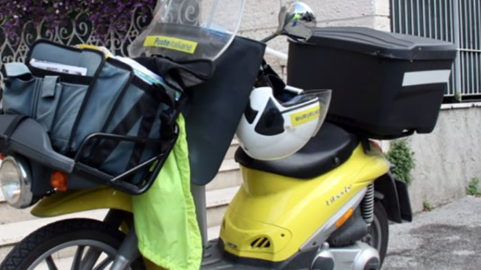 scooter postino