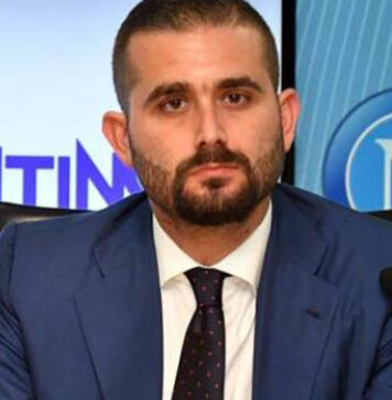 Incidente con la Porsche per Edo De Laurentiis, bimbo finisce al Santobono