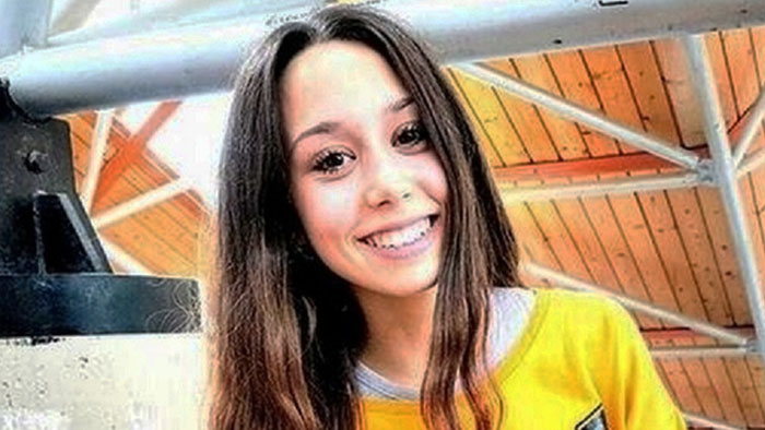 Alice trovata senza vita nel suo letto a 21 anni il Fatto Vesuviano