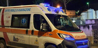 Attaccato con un coltello per gelosia perde un occhio