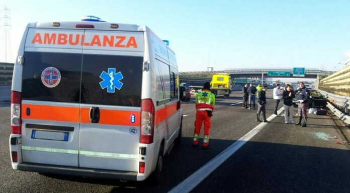 Furgone contro camion: spaventoso incidente sulla Statale 268