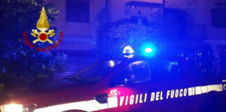 Squadra di calcio femminile sfugge ad incendio