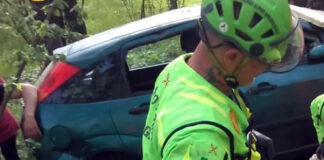 Finisce con l’auto nella scarpata, conducente in fin di vita