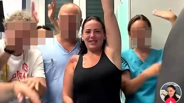 tiktoker ballo ischia