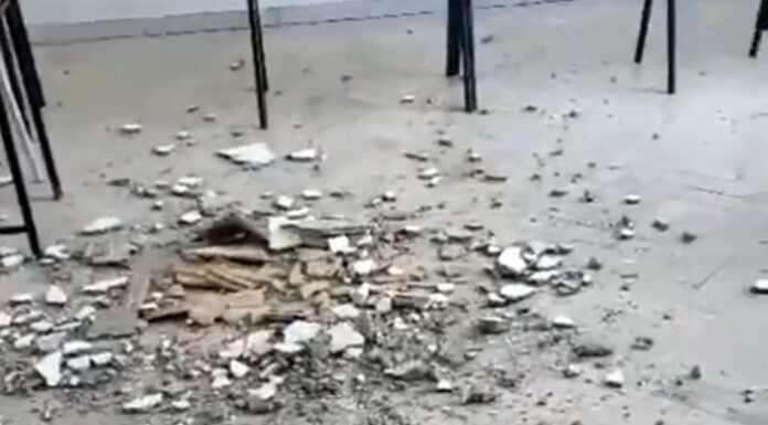 Crollo di calcinacci a scuola a San Giuseppe Vesuviano