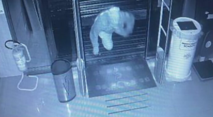 San Giuseppe Vesuviano, nebbiogeno salva farmacia dal furto