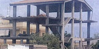 Demolito edificio di tre piani a Pompei