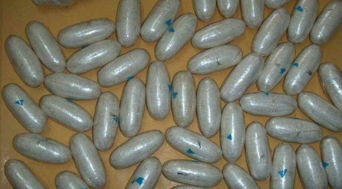 Poggiomarino, donna ingerisce 9 ovuli di droga