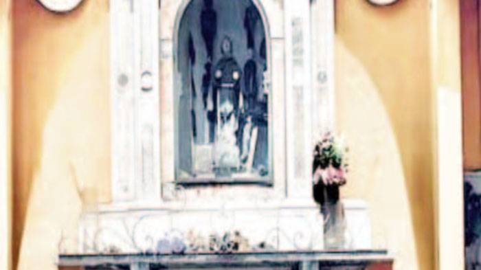 statua edicola votiva