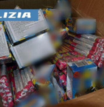 A Pompei con munizioni, botti e 3 chili di polvere pirica nel borsone