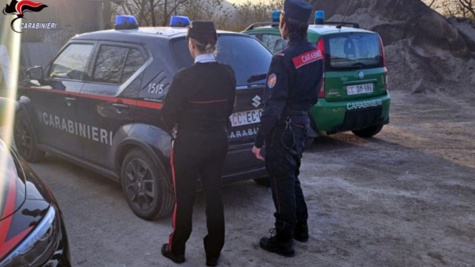 carabinieri discarica