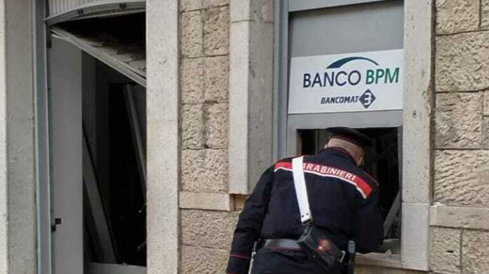 esplosione bancomat