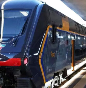 Scippi e rapine in metropolitana, bloccati due specialisti