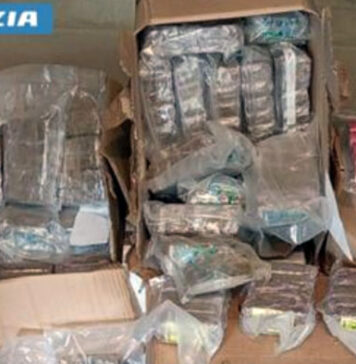 Aveva infilato 51 chili di droga nella tappezzeria dell’auto
