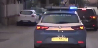Benzinai accoltellati per rapina, catturati i due giovani autori
