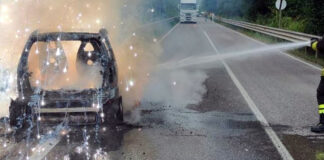 Smart prende fuoco sull’A2