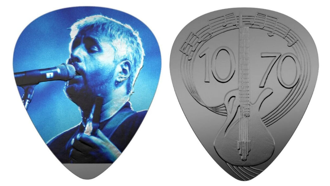 medaglia plettro pino daniele