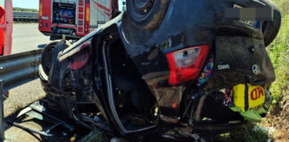 Auto si ribalta in autostrada, tra i quattro feriti anche un 91enne