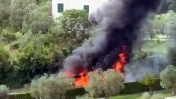 scuolabus incendio