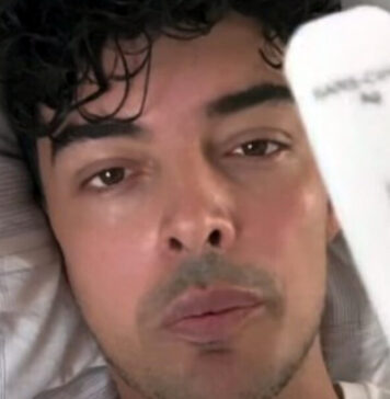 Stash costretto a letto dal Covid rinvia le serate: “Sono positivissimo”