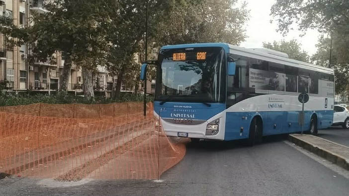 autobus incastrato