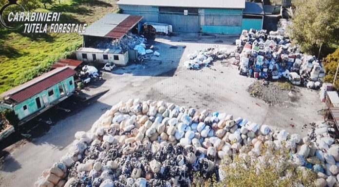 Somma Vesuviana, scoperta megadiscarica di 15mila metri cubi