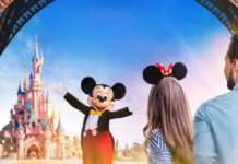 Disneyland Paris cerca personale, tappa a Napoli